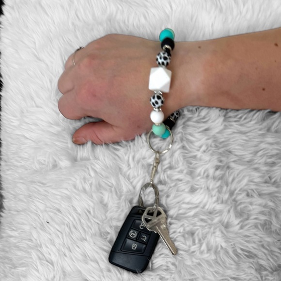7 1/2 inch Silicone Wristlet Keychain, Multicolor with Silver Embellishm… - Picture 2 of 4